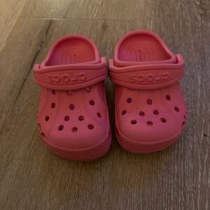 Toddler crocs